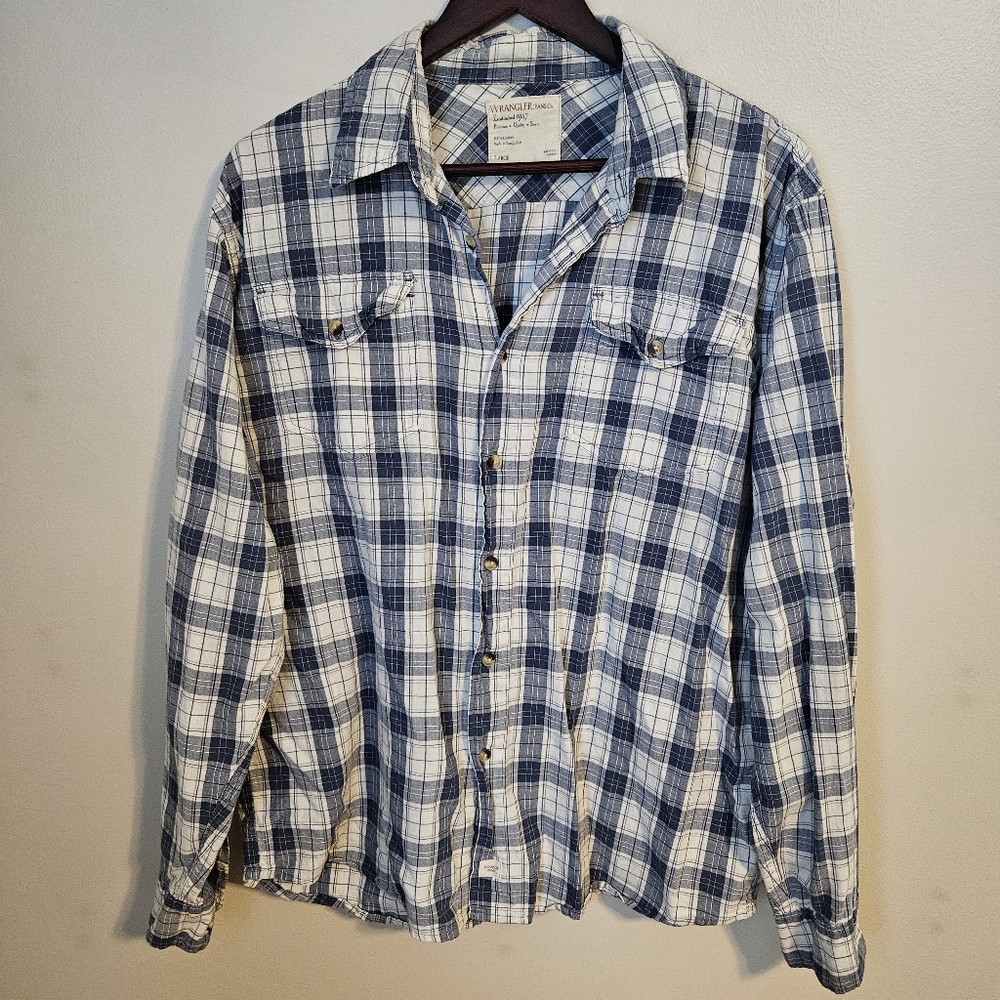 Wrangler Shirt Button Down Blue White Plaid Long Sleeve Collar Casual Neutral